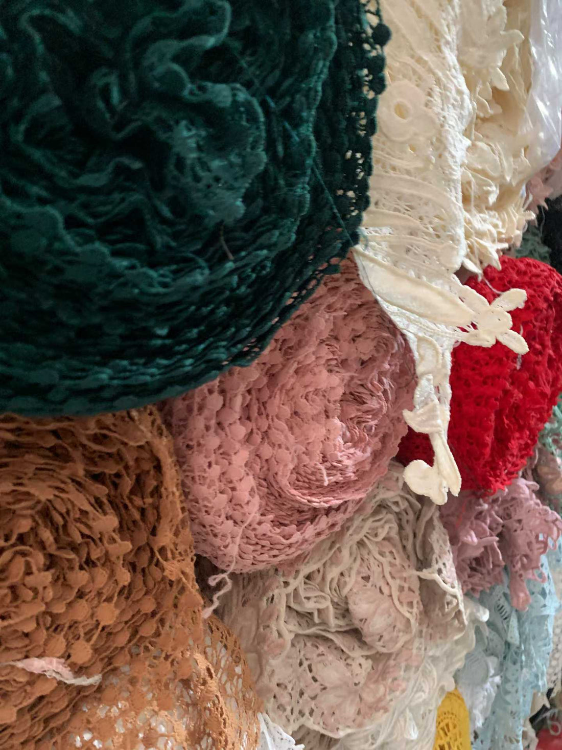2026 Water-Soluble Stock Fabric Buying Guide: Cheap & High-Quality