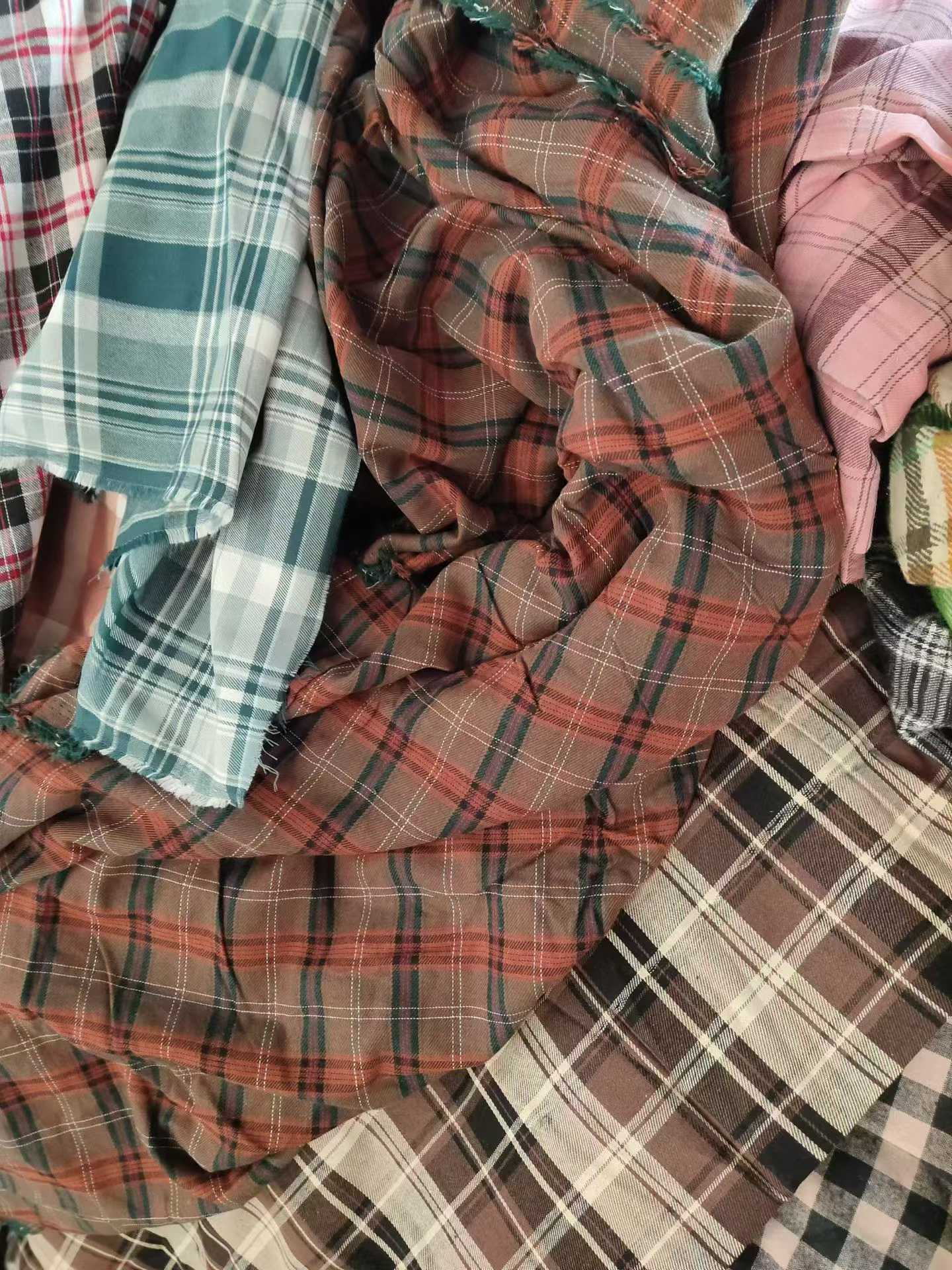 100% cotton plaid shirt fabric scraps wholesale 500kg stock lot