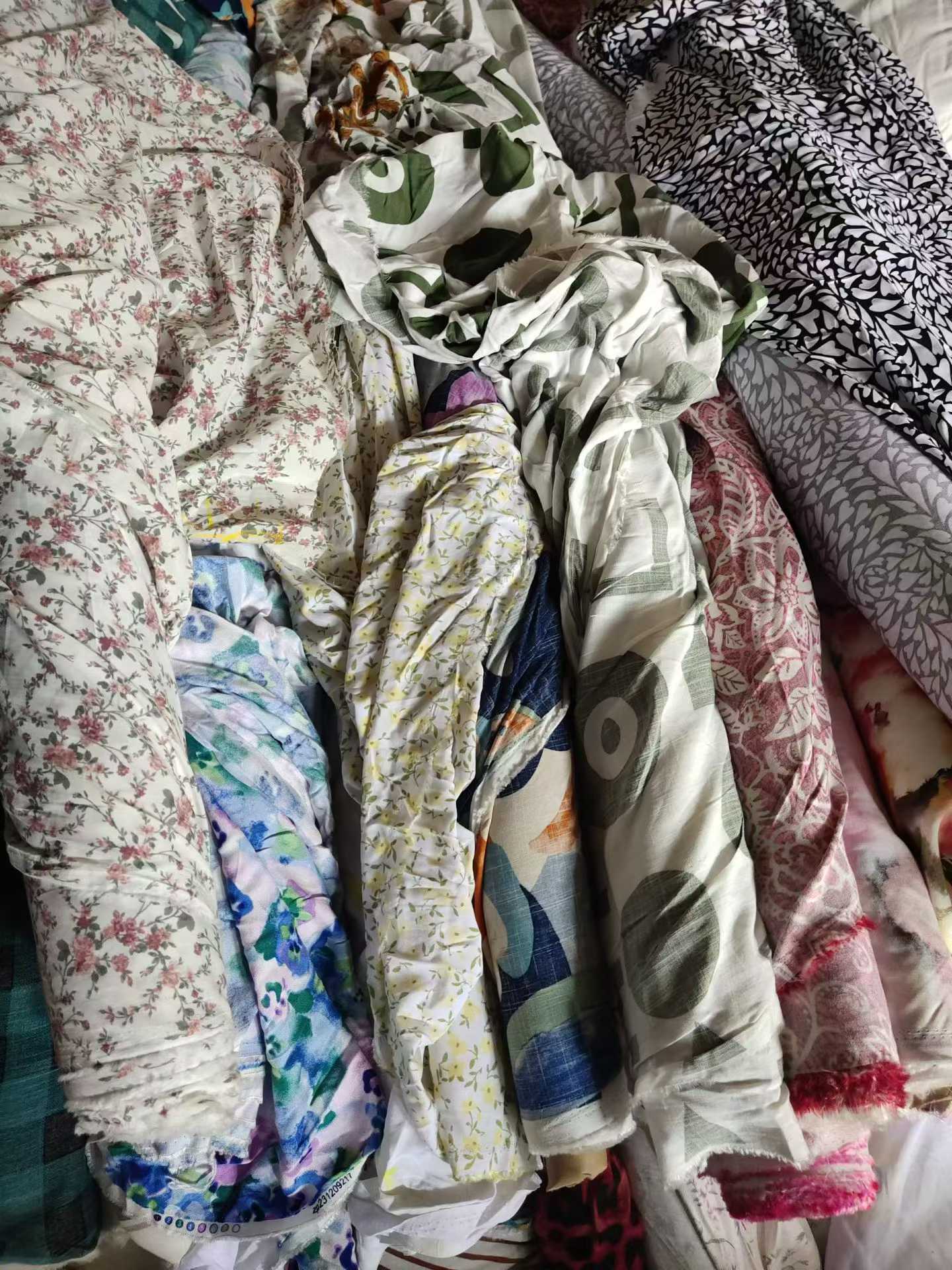 Printed Rayon Cotton Fabric Wholesale | Small Roll Viscose Cotton Fabric Bulk Supplier Stock Lots