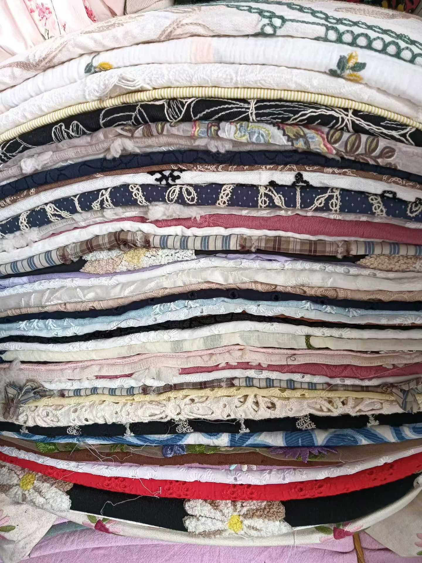 Wholesale Kids Cotton Fabric Stocklot | Soft Floral Cotton Fabric for Children’s Wear and Home Décor