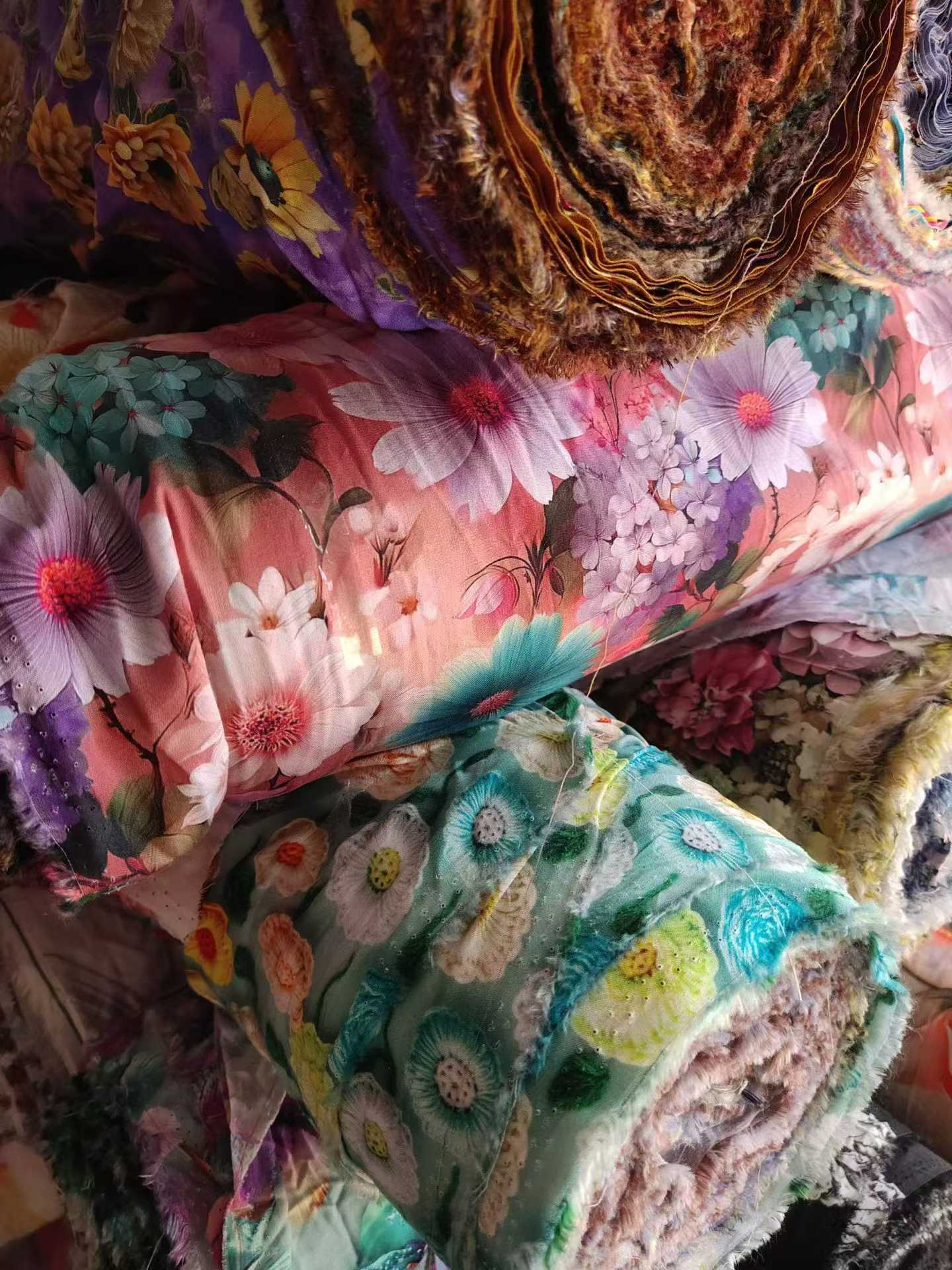 Bulk Artificial Cotton (Rayon) Fabric Scraps | Printed Cotton Silk for Summer Bedding