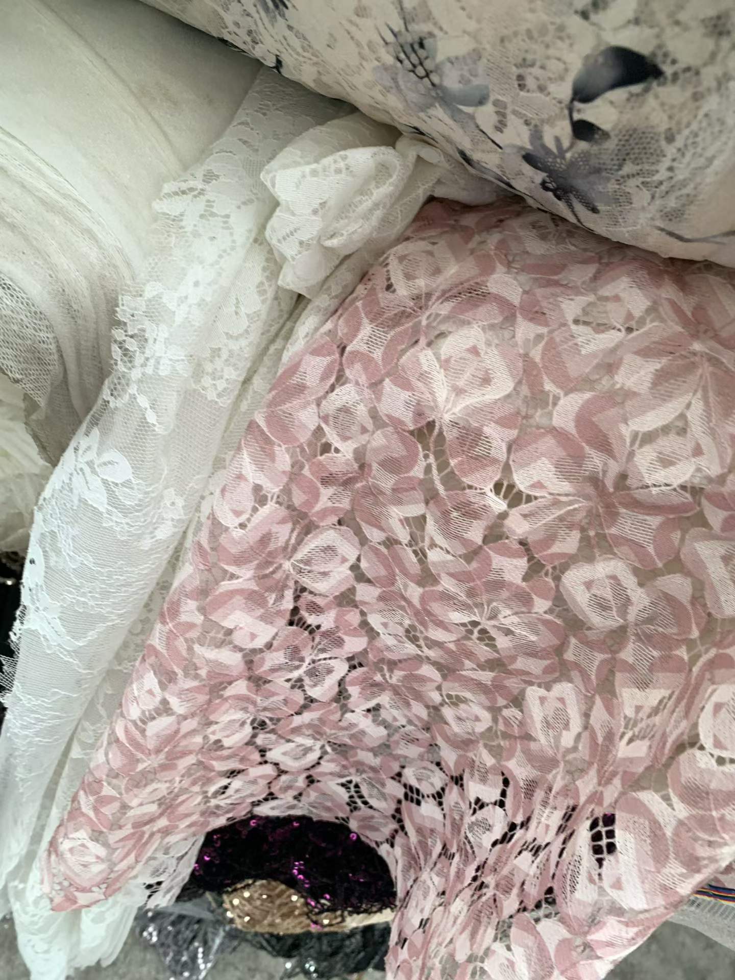 Lace Printed Fabric Rolls | Stretch & Non-Stretch Wholesale Lace Fabric
