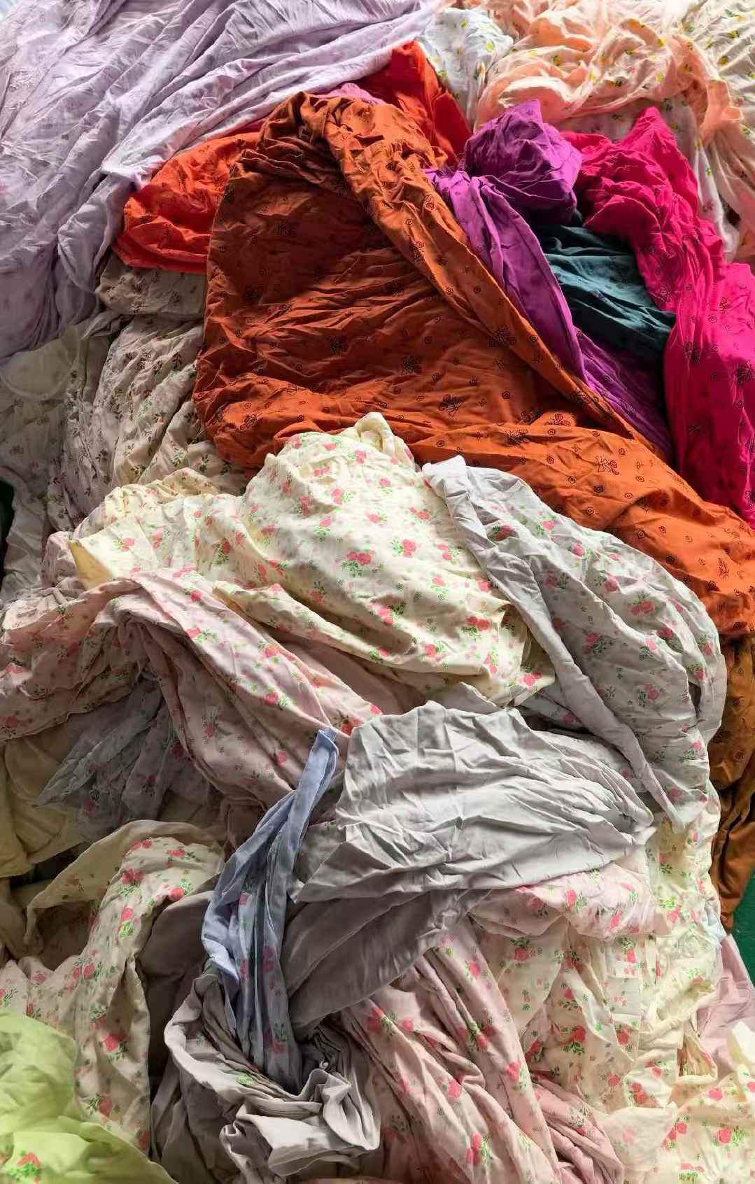 Branded Printed Single-Side Cotton & Floral Rib Fabric Remnants