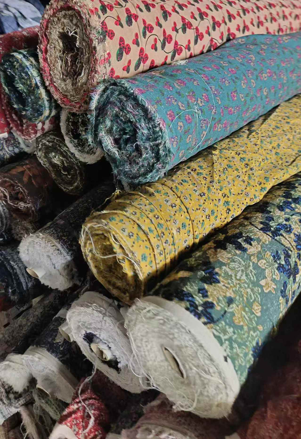 Printed Pure Cotton Linen Fabric Rolls Floral Vintage Style Stock Fabric