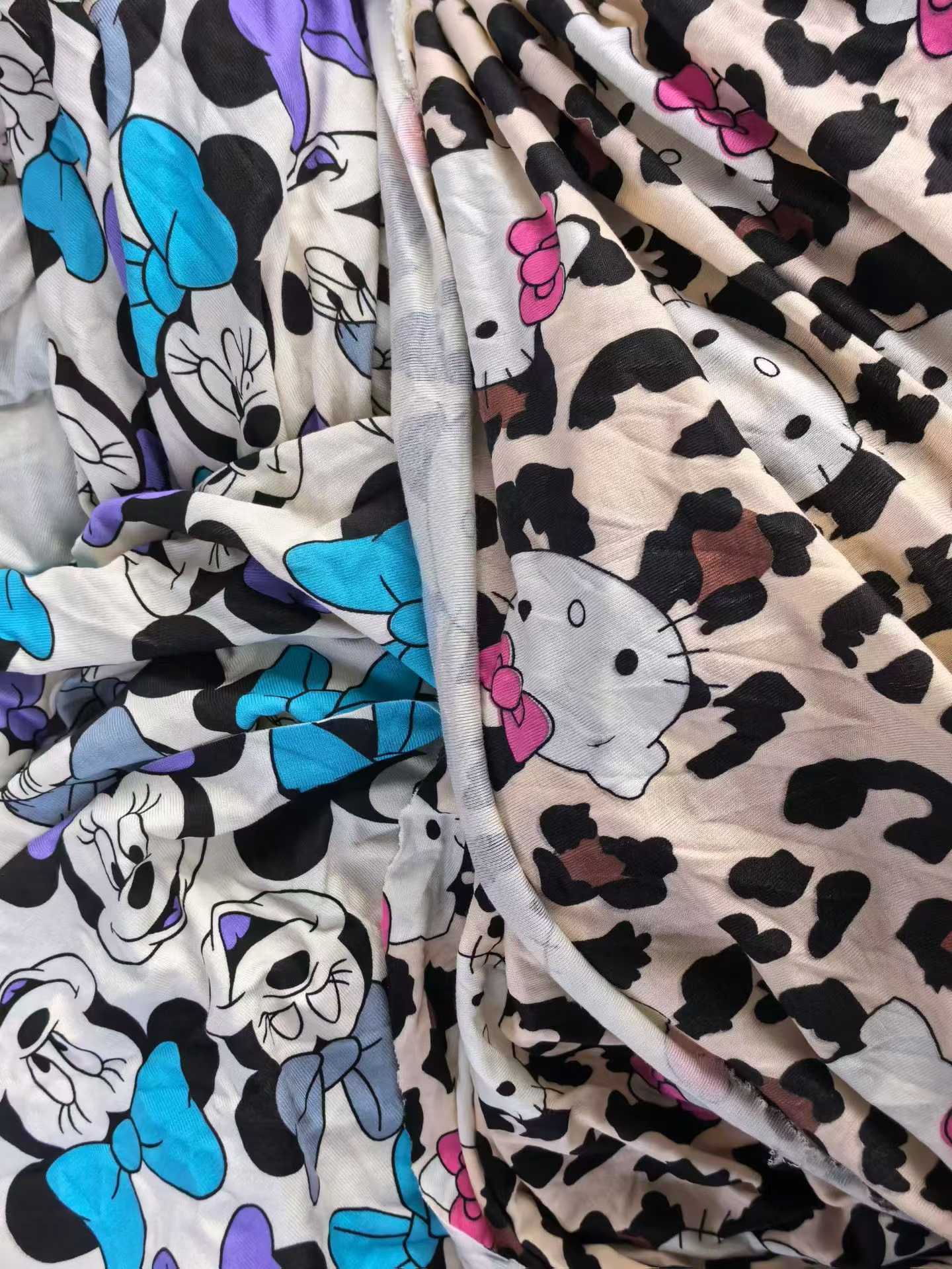150KG Printed Modal Fabric - Ultra-Soft Stretch Fabric for Loungewear & Base Layers