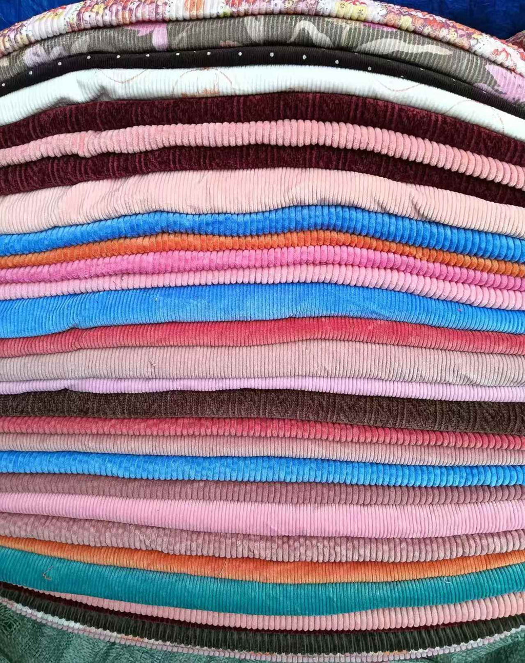 Cotton Corduroy Fabric Scraps - Solid Color Bulk Stock, Soft 100% Cotton Corduroy Remnants for Sewing, DIY Crafts, Clothing & Home Decor | Wholesale Surplus Fabric for Small Business & Hobbyists