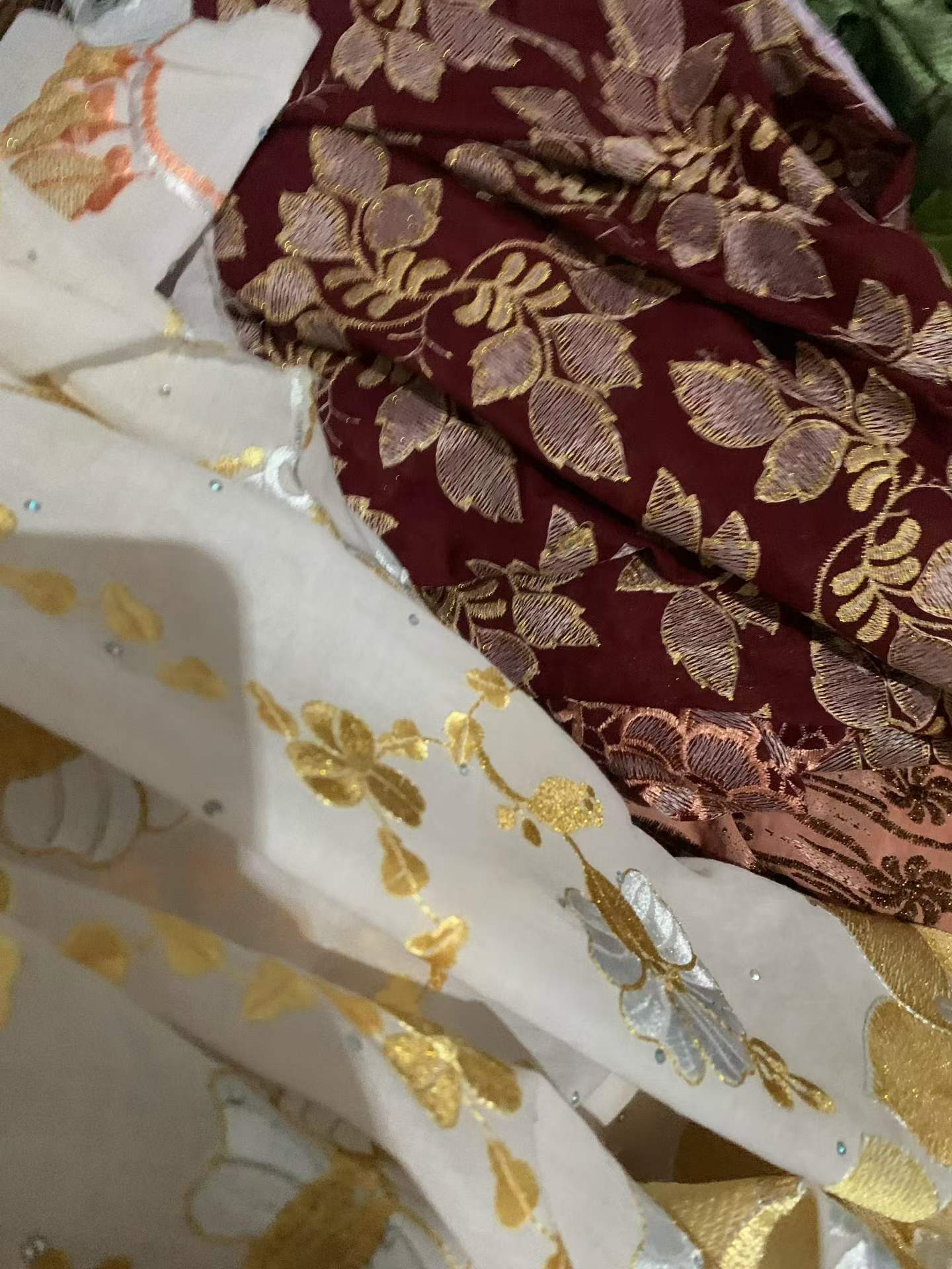 加厚凸纹刺绣棉布碎料 | 服装、工艺品和缝纫项目散装用