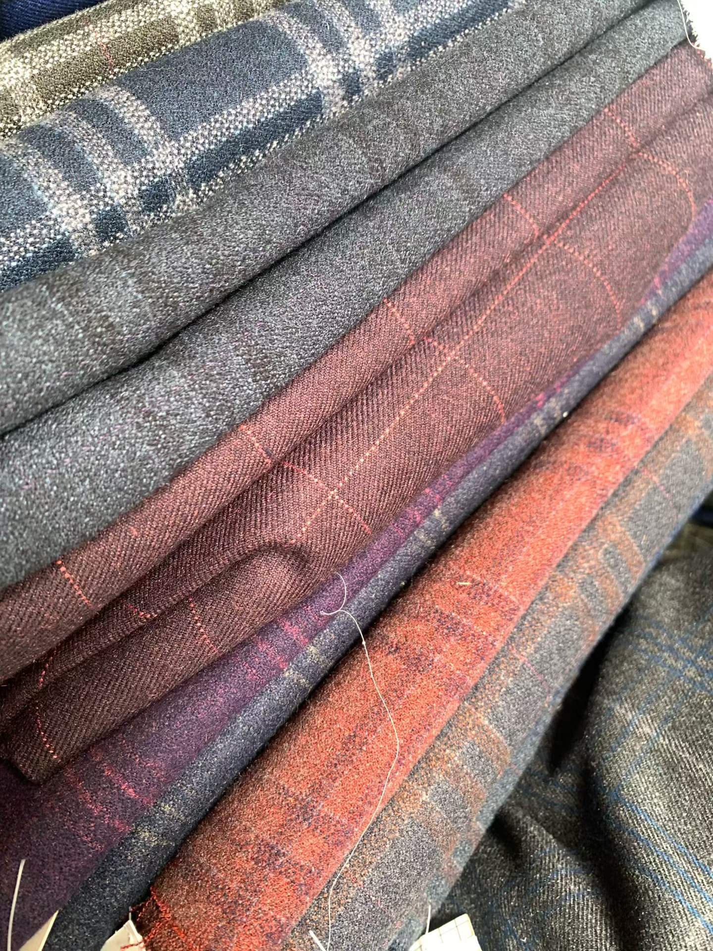 Premium Thick Imported Cashmere Blend Suit Fabric Remnants, High-End Tailoring Samples, 2-10+ Meters, Unique Colors, for Custom Suits, Trousers, Blazers, Wholesale