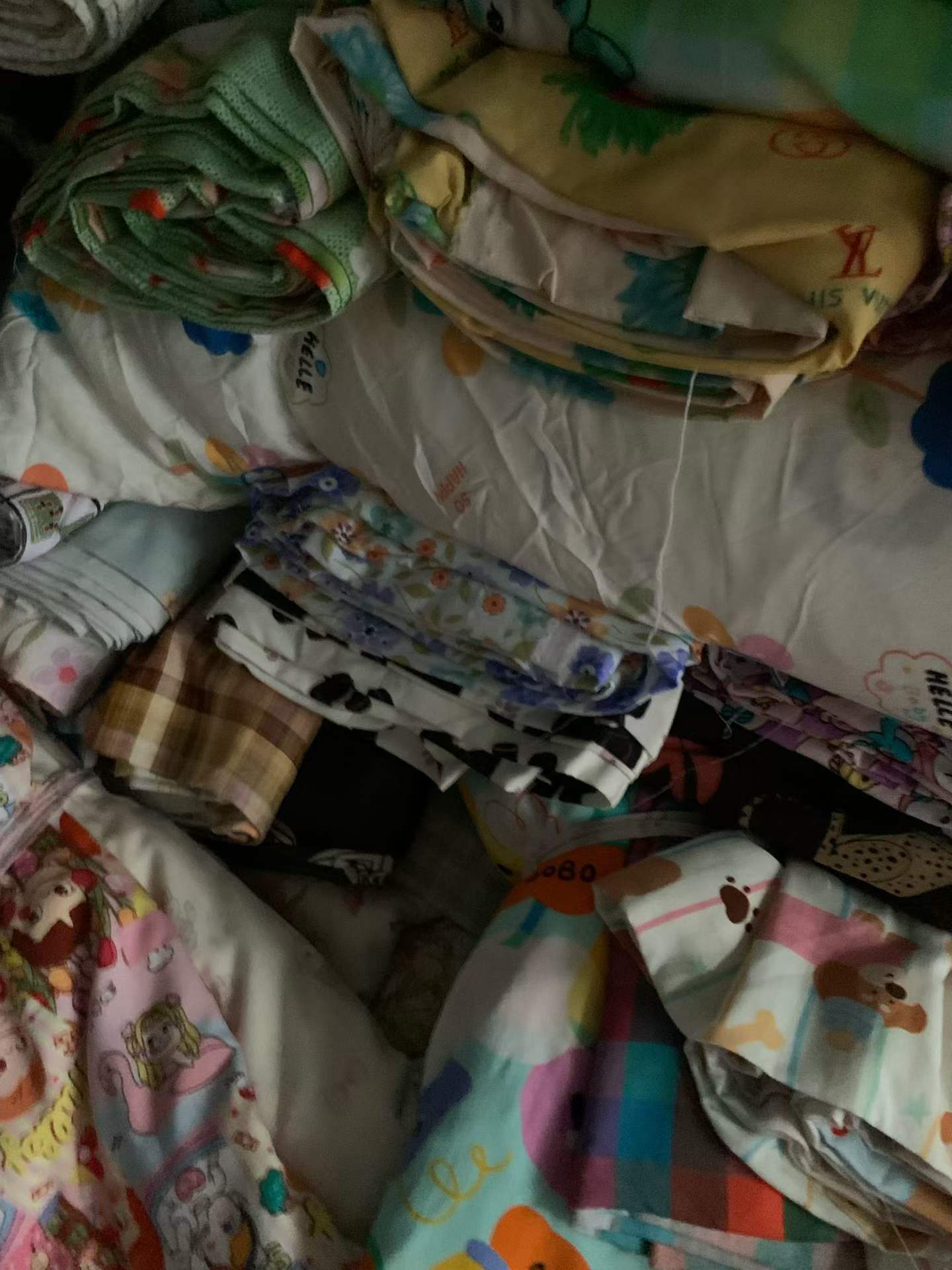 Cute Cartoon Rayon Cotton Fabric Scraps | Bulk for Kids’ Pajamas, Loungewear & Crafts