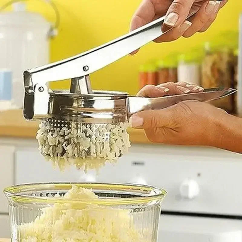Masher RicerPress Mashed Potatoes Stainless Steel Crushing Puree Fruit Vegetable SqueezerJuicer Press Maker Kitchen Tools